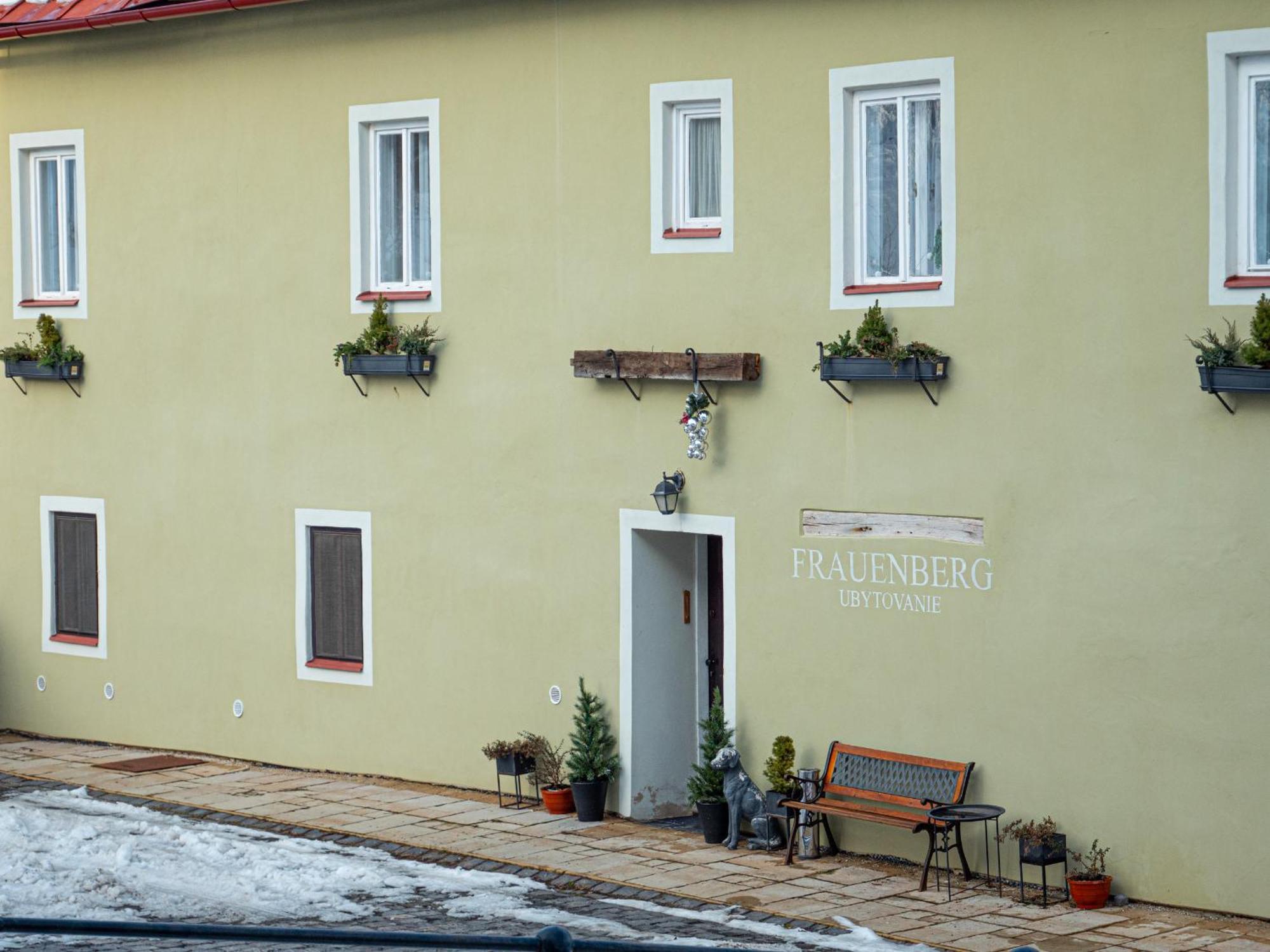 Banská ŠtiavnicaFrauenbergアパートメント エクステリア 写真